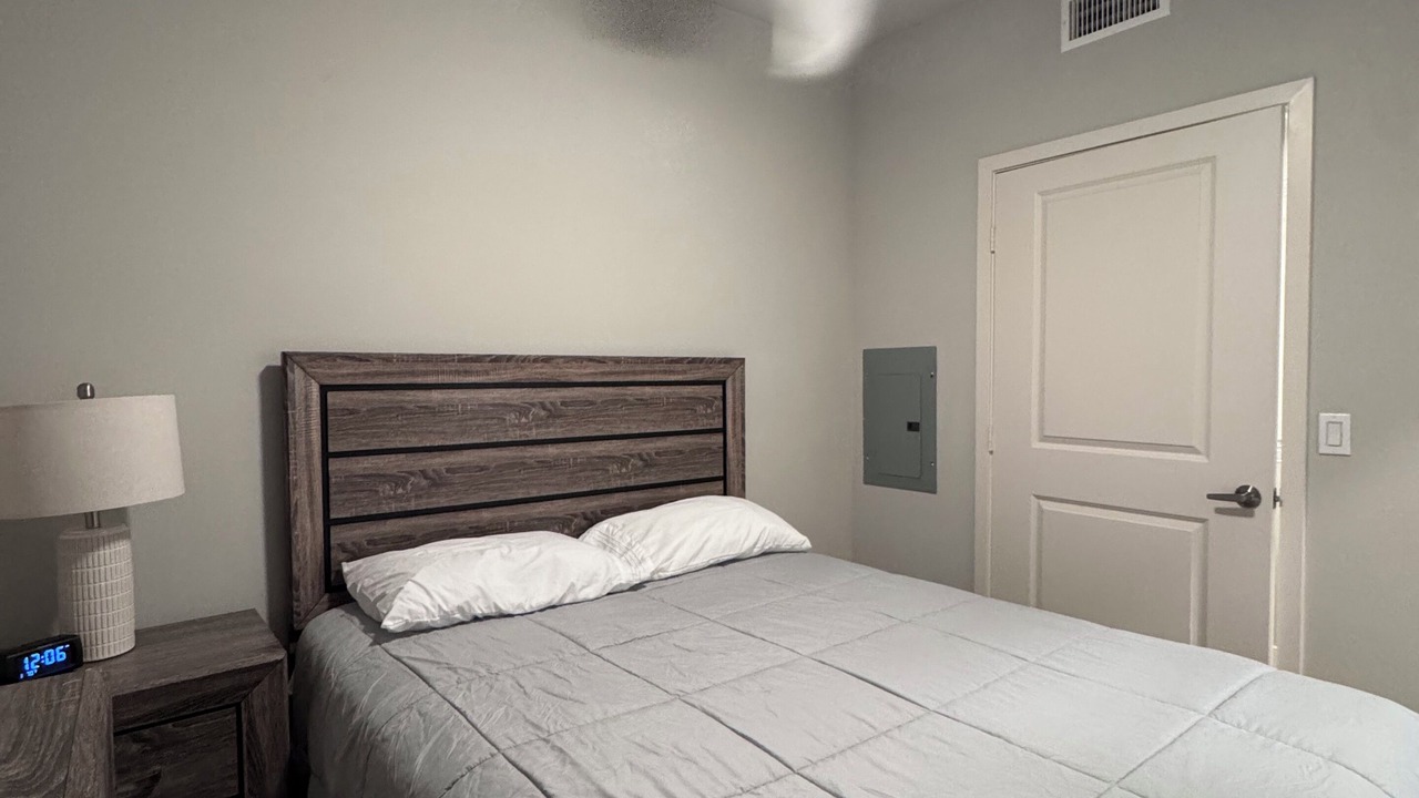 Photo of Bedroom in Midway District
