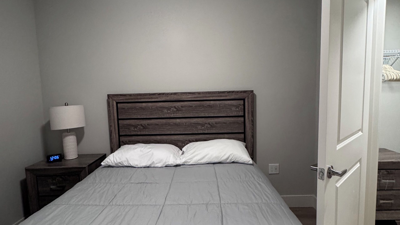 Photo of Bedroom in Midway District