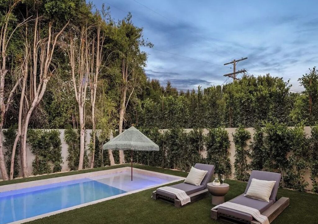 Photo of Outdoor in Sherman Oaks