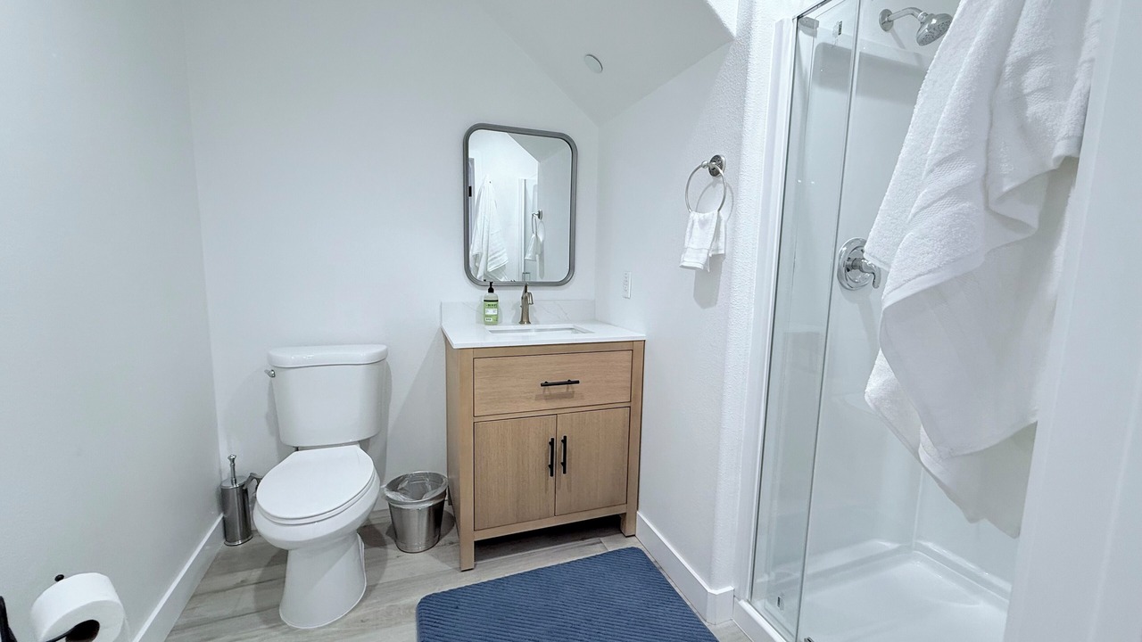 Photo of Bathroom in Midway City