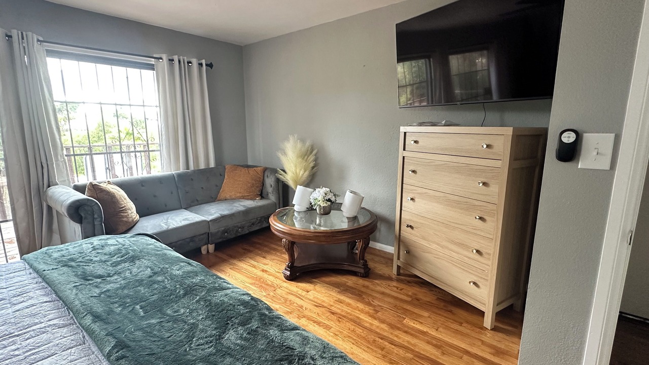 Photo of Livingroom in Oak Park