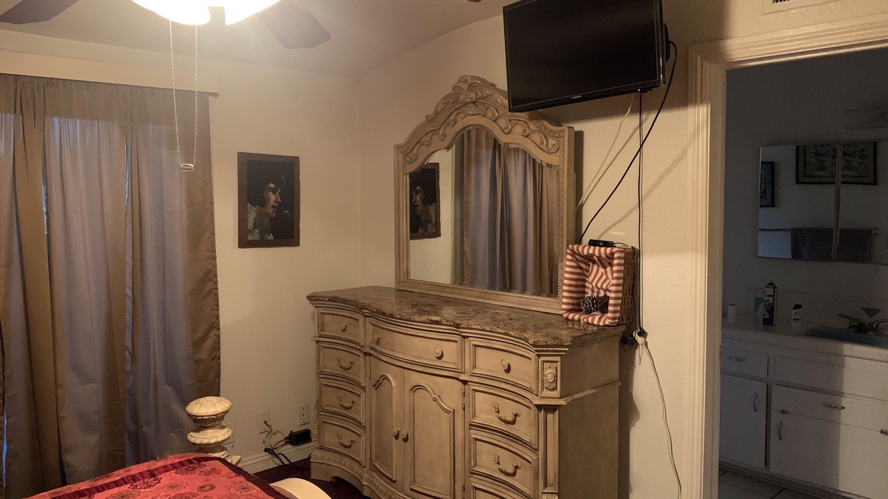Photo of Bedroom in Victorville
