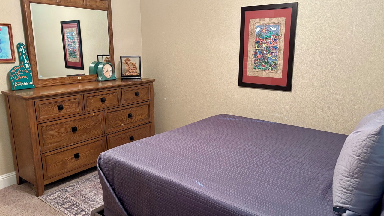 Photo of Bedroom in Whitney Oaks