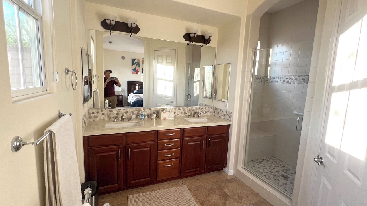 Photo of Bathroom in Araby