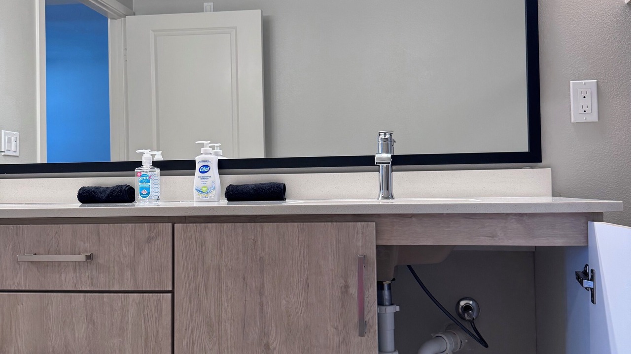 Photo of Bathroom in Midway District
