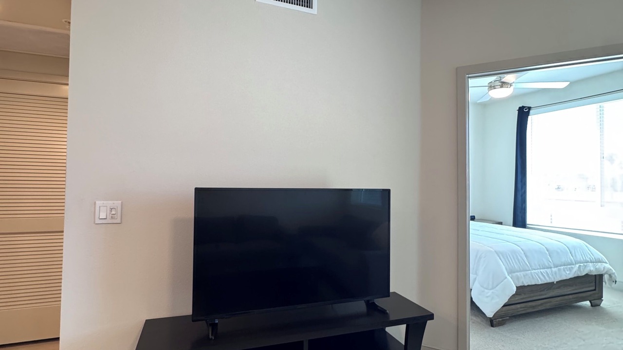 Photo of Bedroom in Midway District