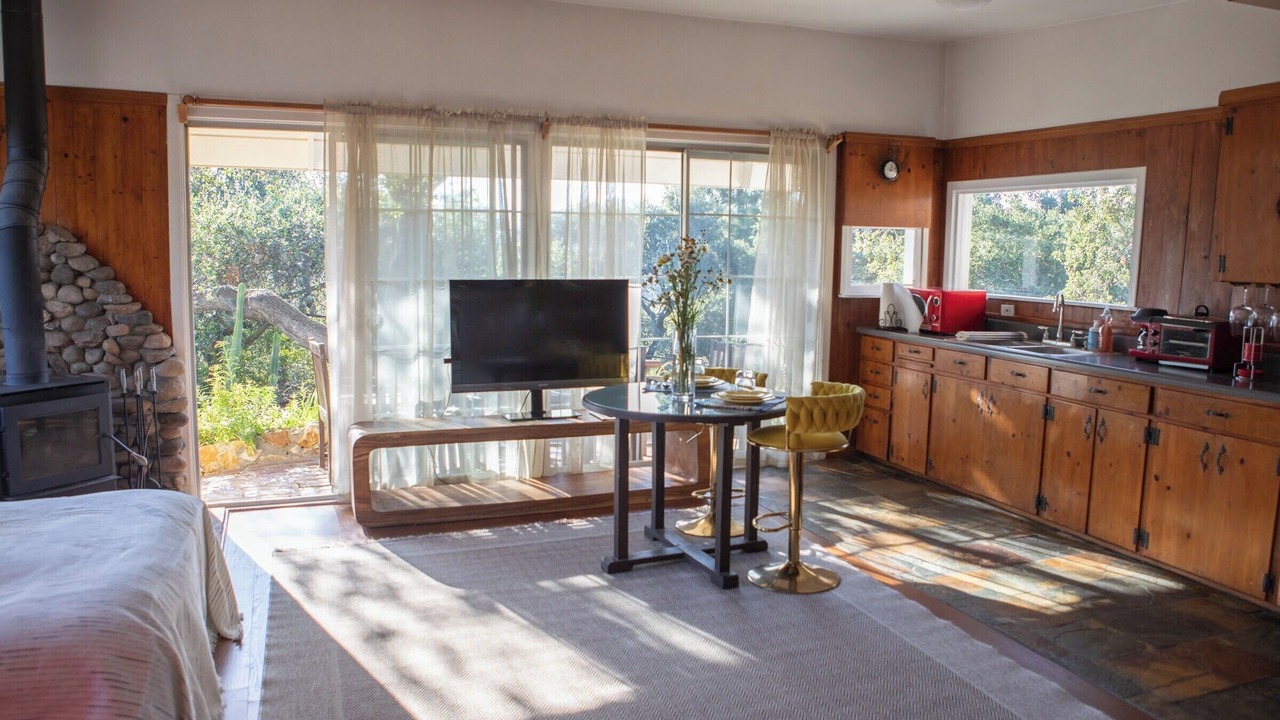Photo of Bedroom in Topanga