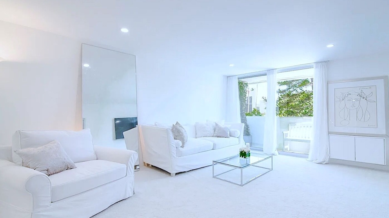 Photo of Livingroom in Sawtelle
