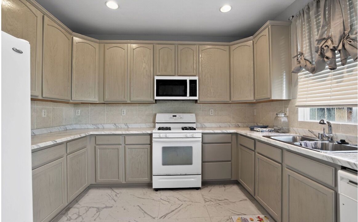 Photo of Kitchen in Nut Tree