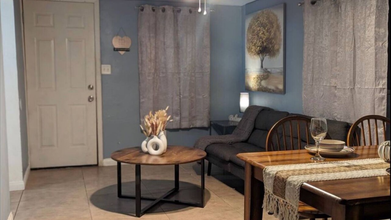 Photo of Livingroom in Oildale