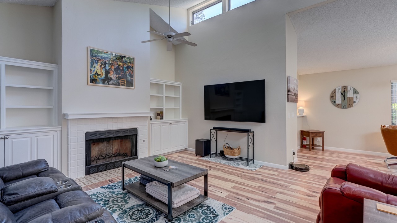 Photo of Livingroom in Hidden Valley Ranch