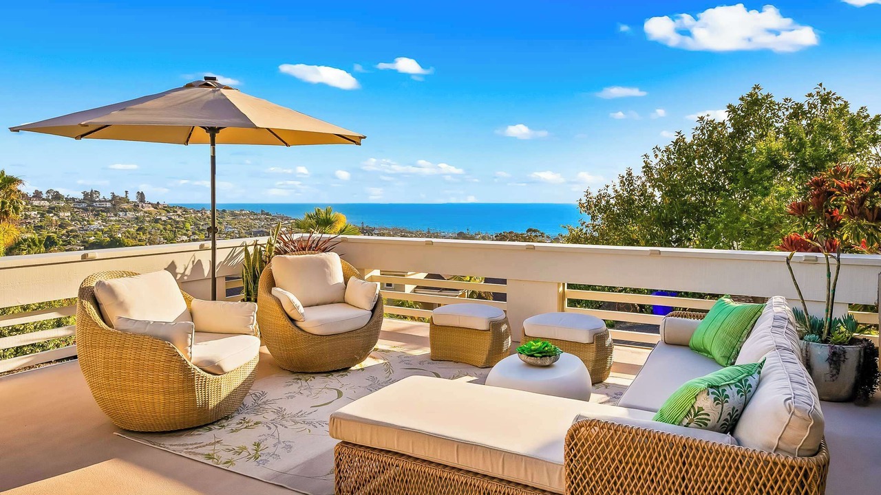 Photo of Patio Balcony in Country Club