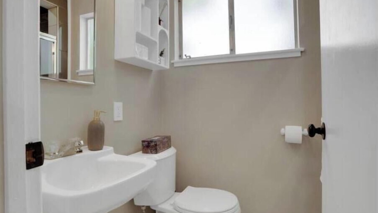 Photo of Bathroom in May Valley