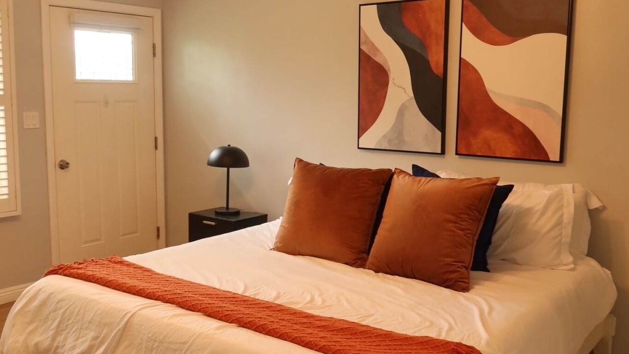 Photo of Bedroom in South of Conant