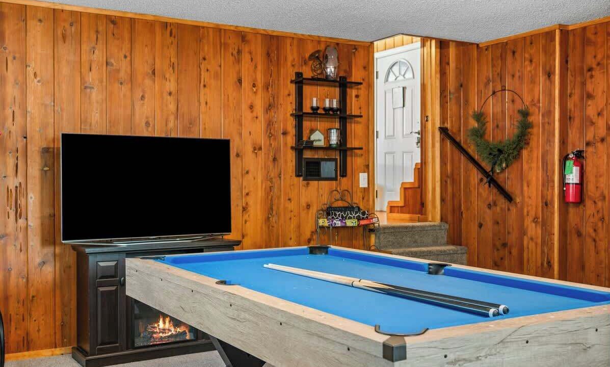 Photo of Bedroom in Summit Estates