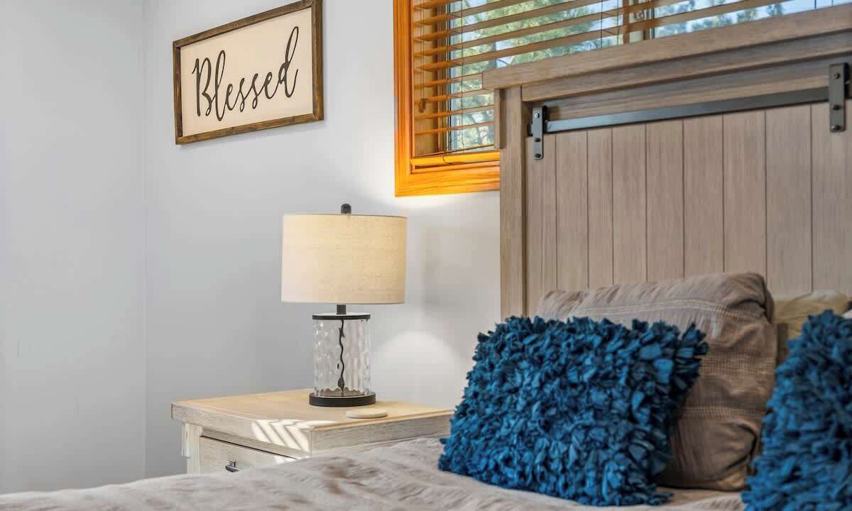 Photo of Bedroom in Summit Estates