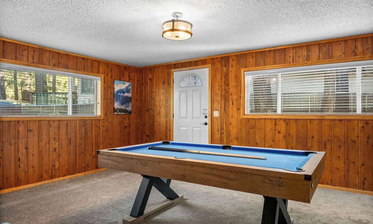 Photo of Bedroom in Summit Estates