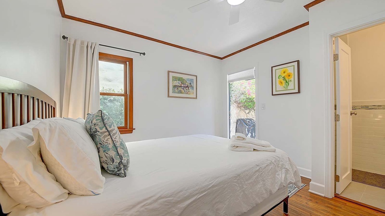 Photo of Bedroom in Belmont Shore