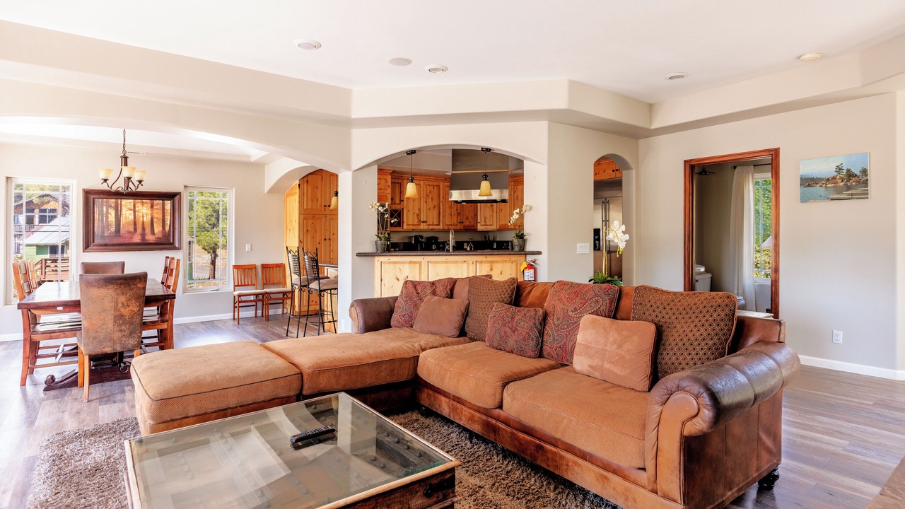 Photo of Livingroom in Boulder Bay