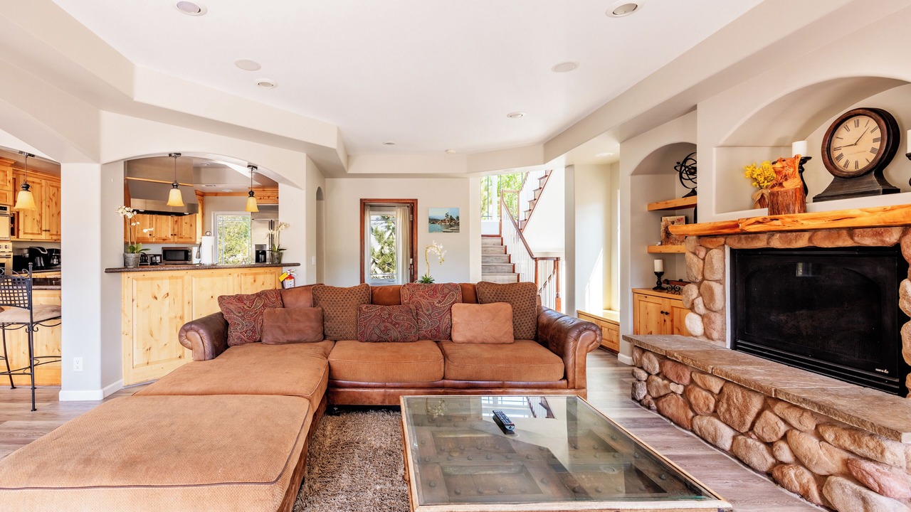 Photo of Livingroom in Boulder Bay