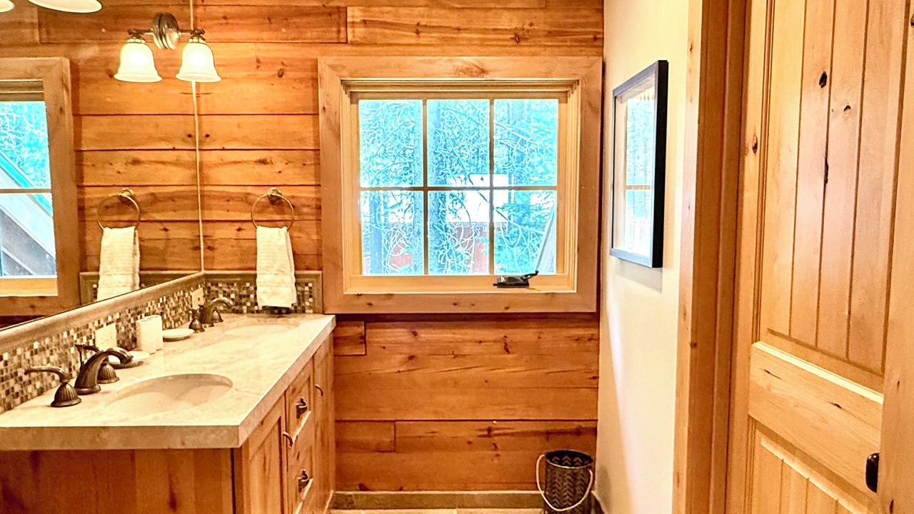 Photo of Bathroom in Truckee