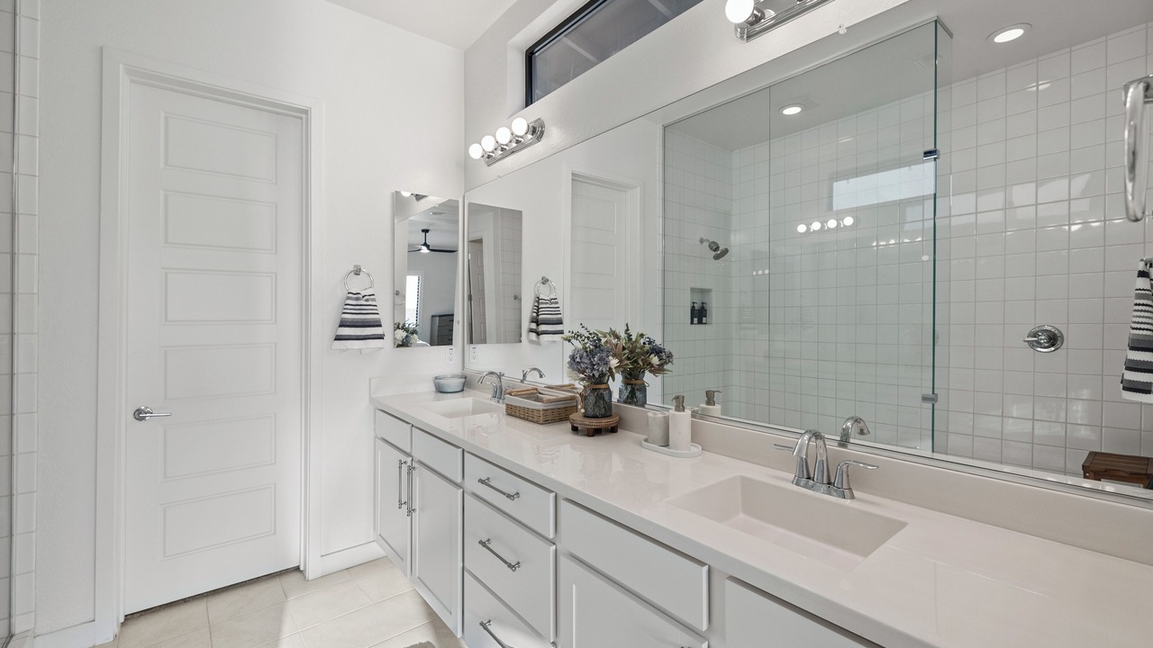 Photo of Bathroom in South Mountain