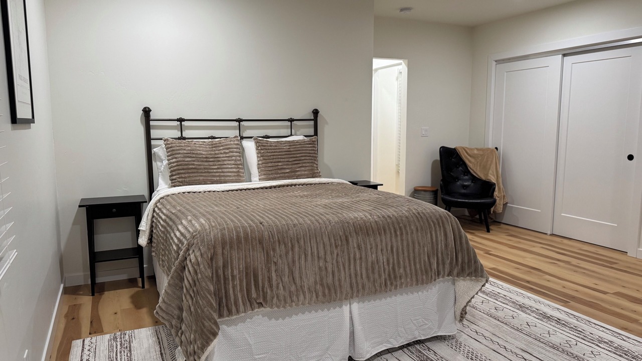 Photo of Bedroom in Templeton
