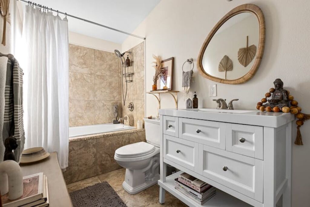 Photo of Bathroom in Landers
