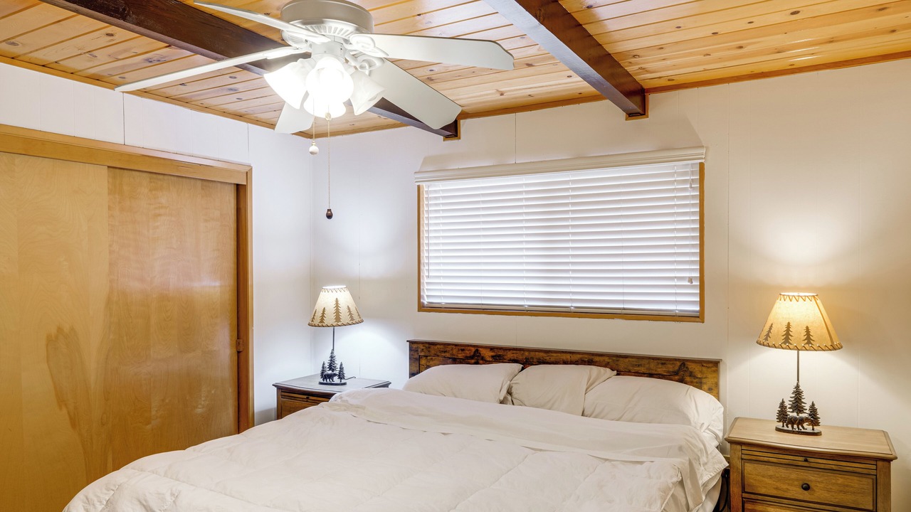 Photo of Bedroom in Pine Mountain Club