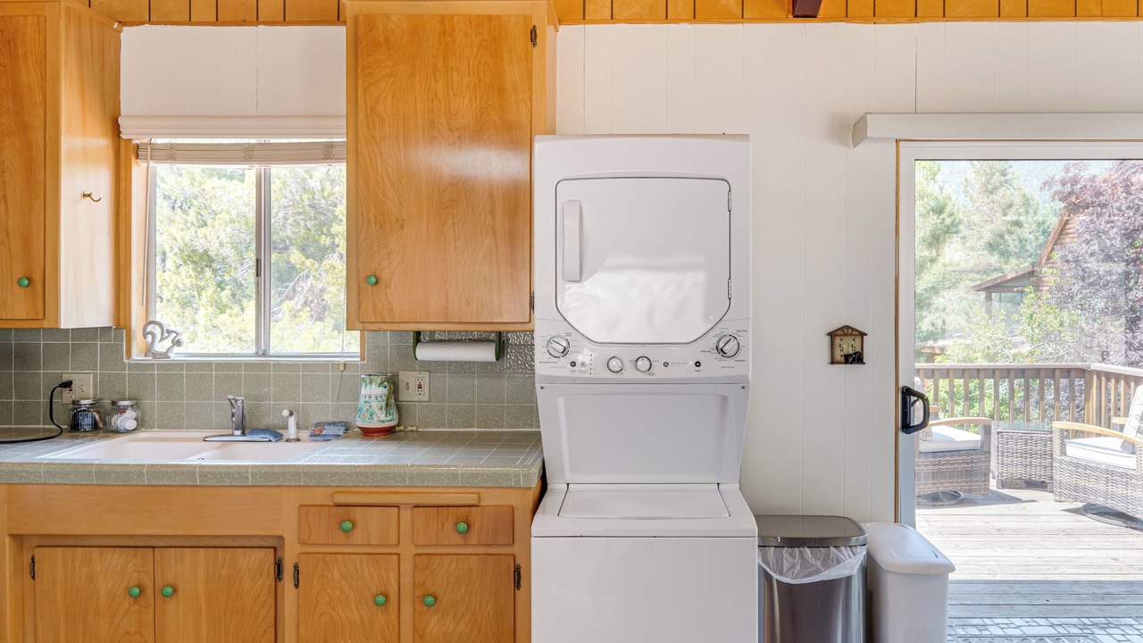 Photo of Kitchen in Pine Mountain Club