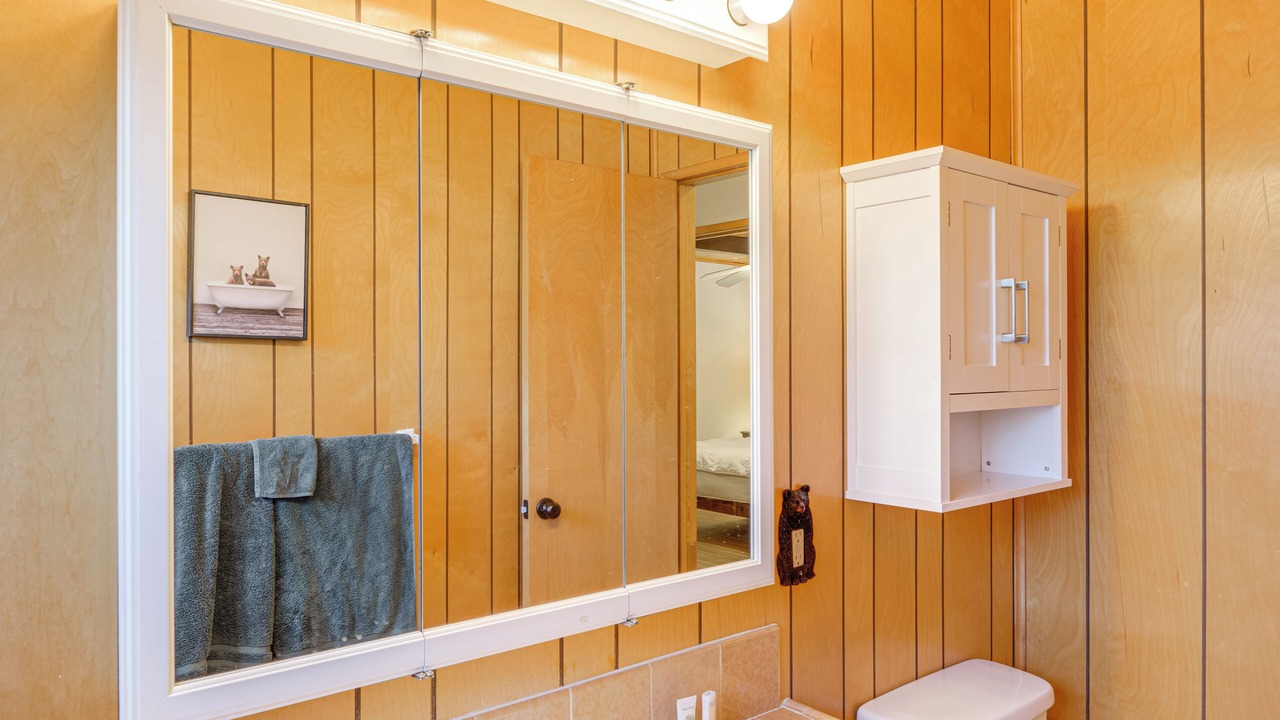 Photo of Bathroom in Pine Mountain Club