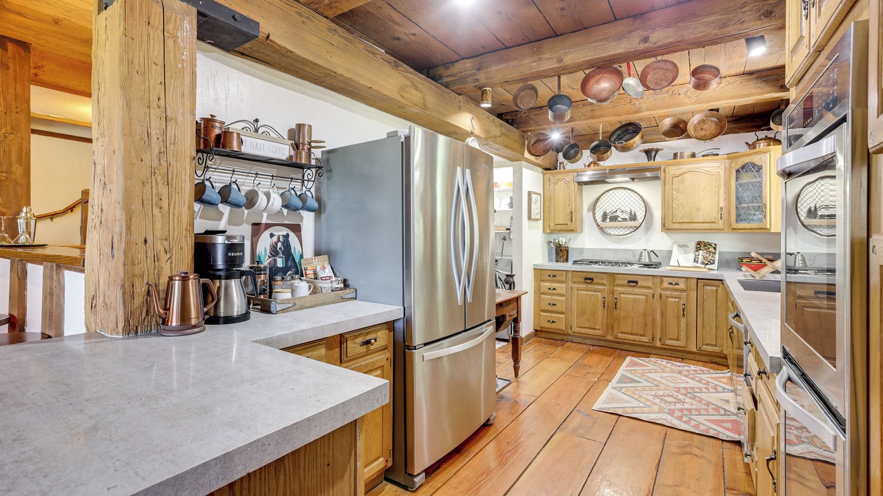 Photo of Kitchen in Crestline