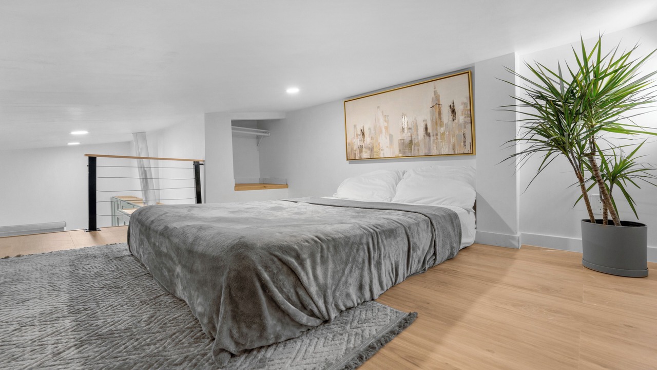 Photo of Bedroom in North Valley