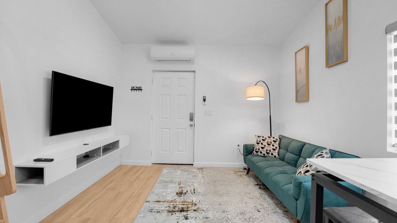 Photo of Livingroom in North Valley