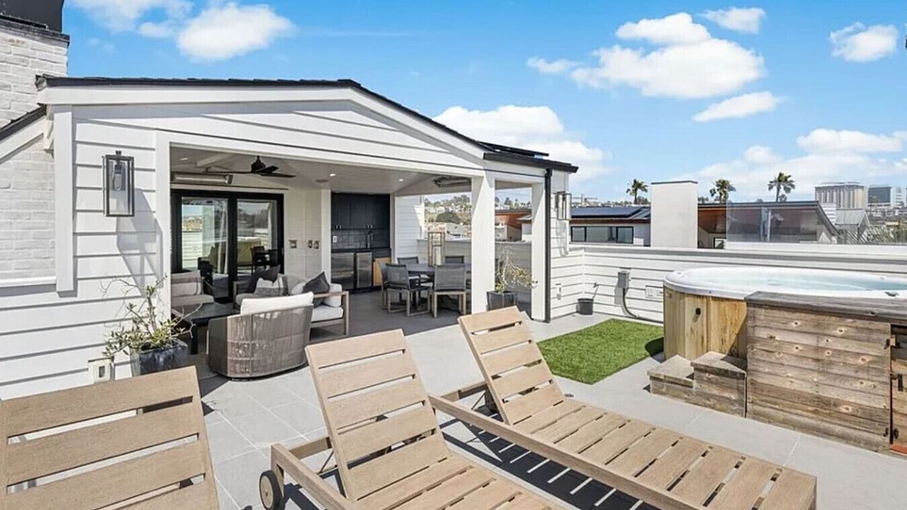 Photo of Patio Balcony in West Newport
