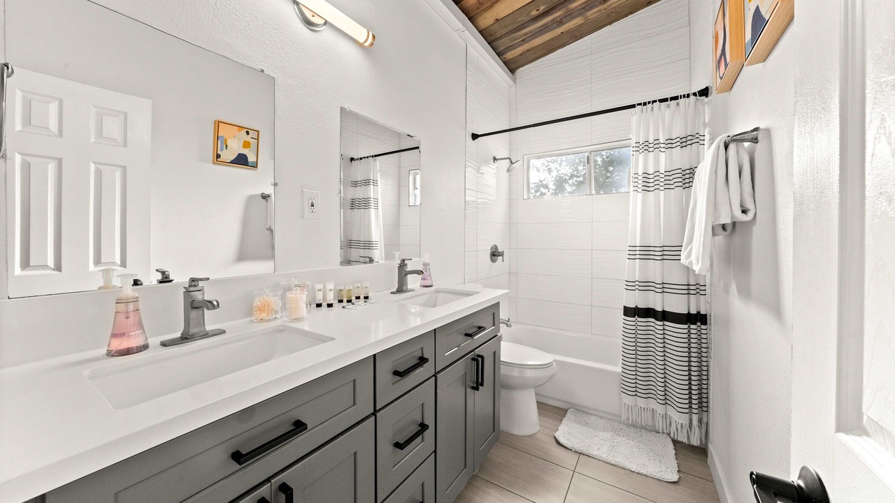 Photo of Bathroom in College West