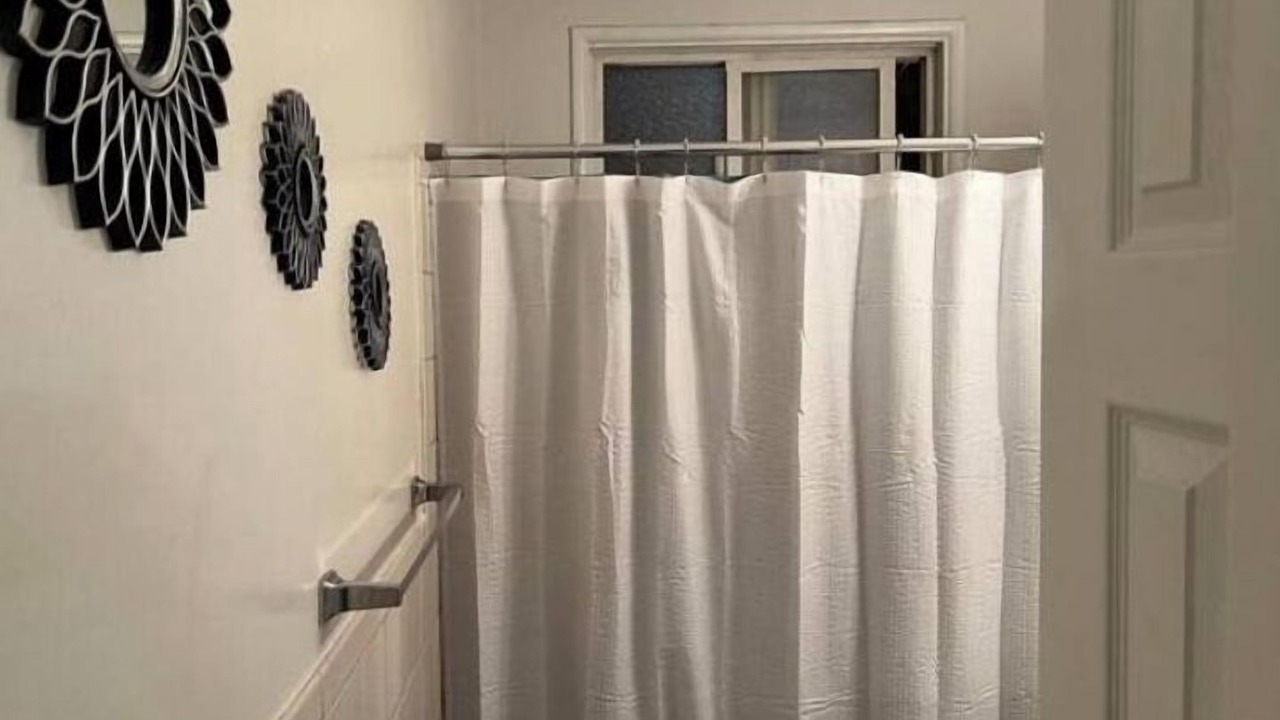 Photo of Bathroom in Rialto