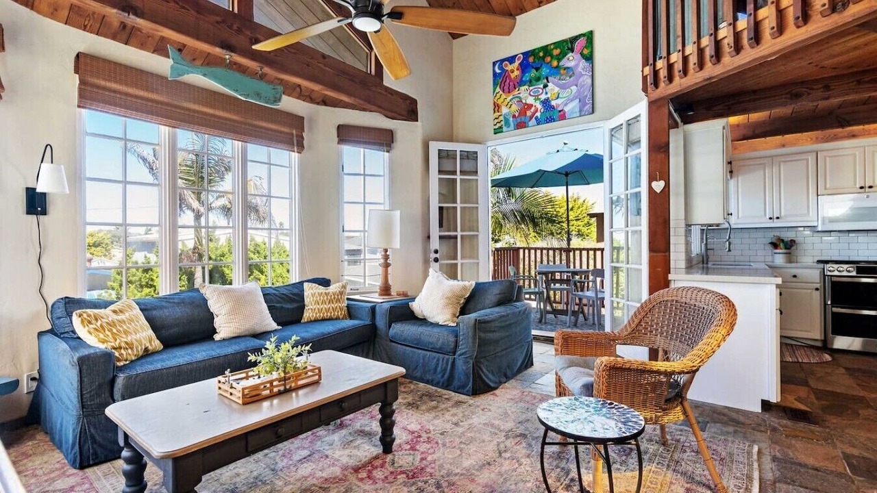 Photo of Livingroom in Mission Beach