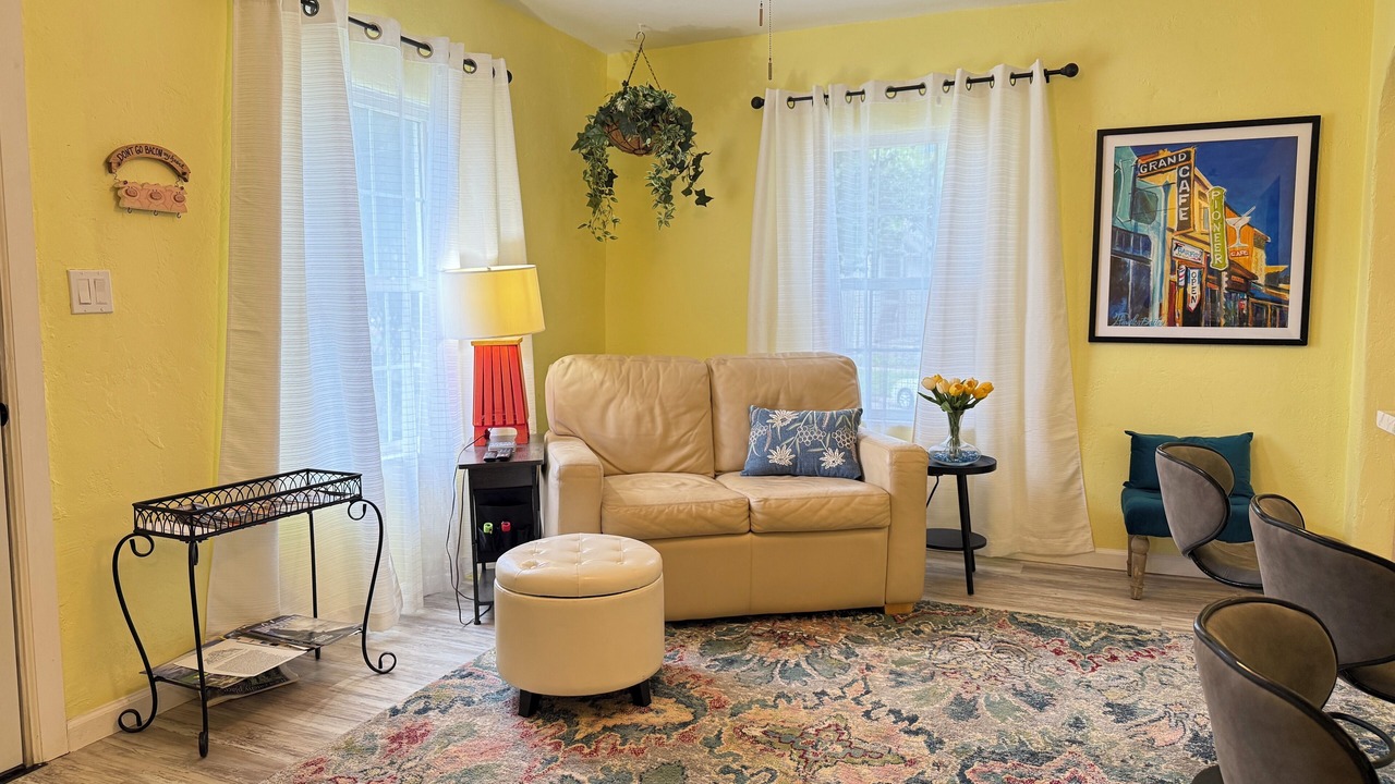 Photo of Livingroom in Susanville