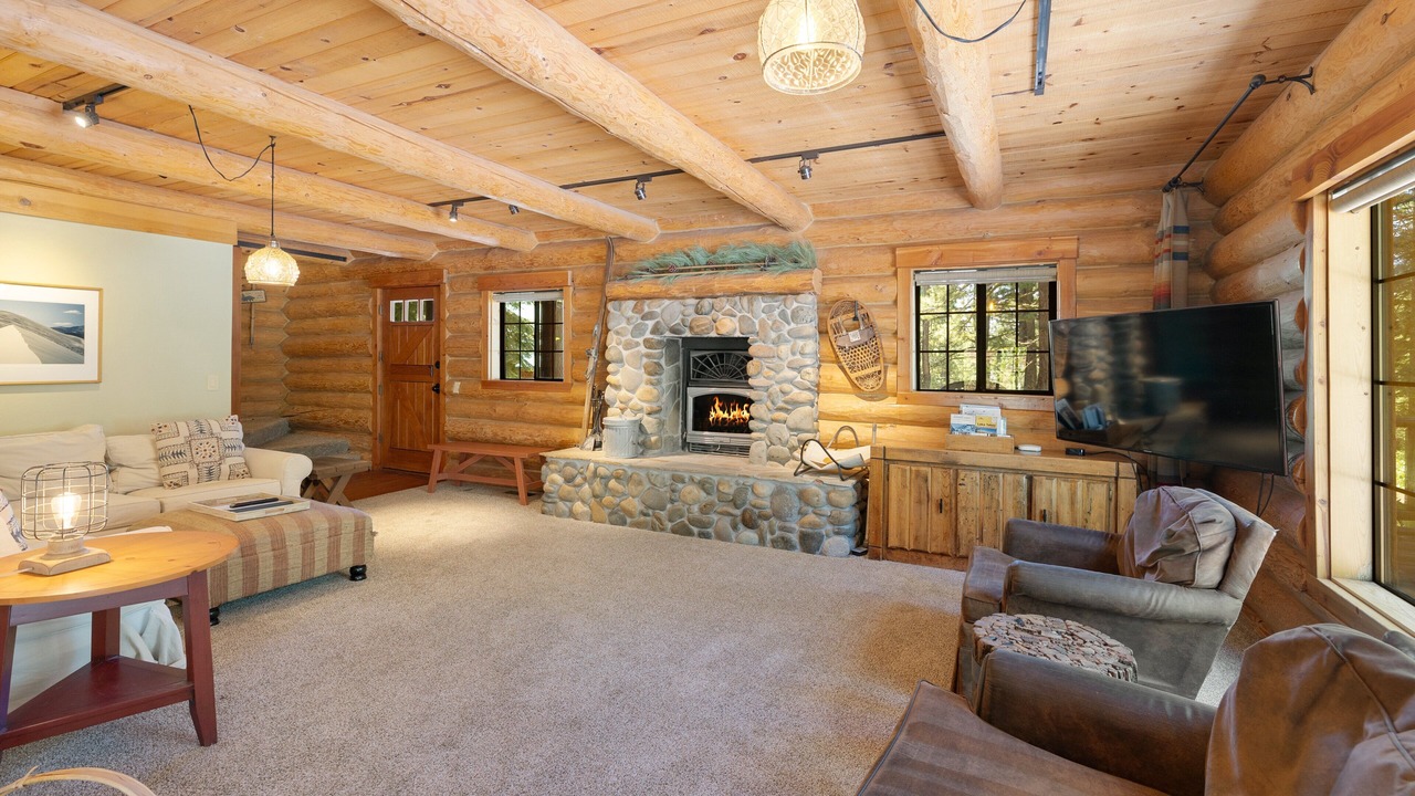 Photo of Livingroom in Truckee
