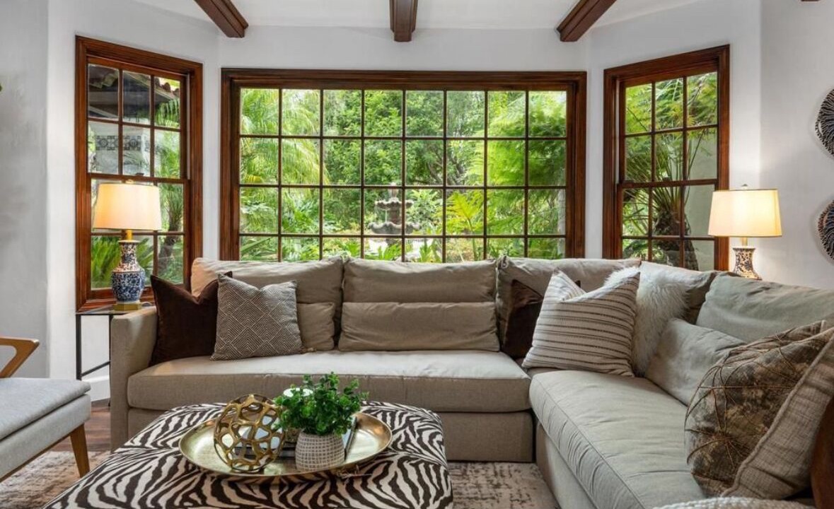 Photo of Livingroom in Rancho Santa Fe