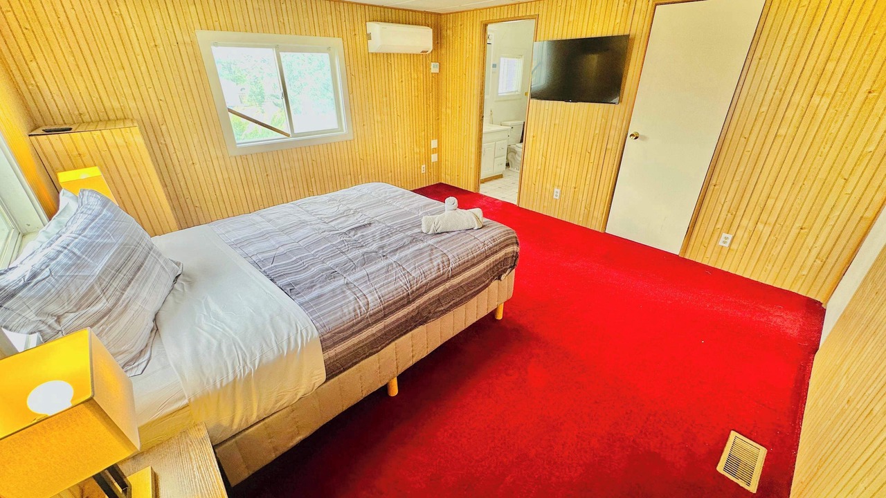 Photo of Bedroom in Silver Springs