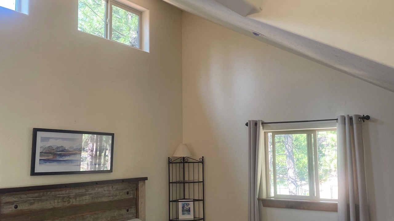 Photo of Bedroom in Calpine