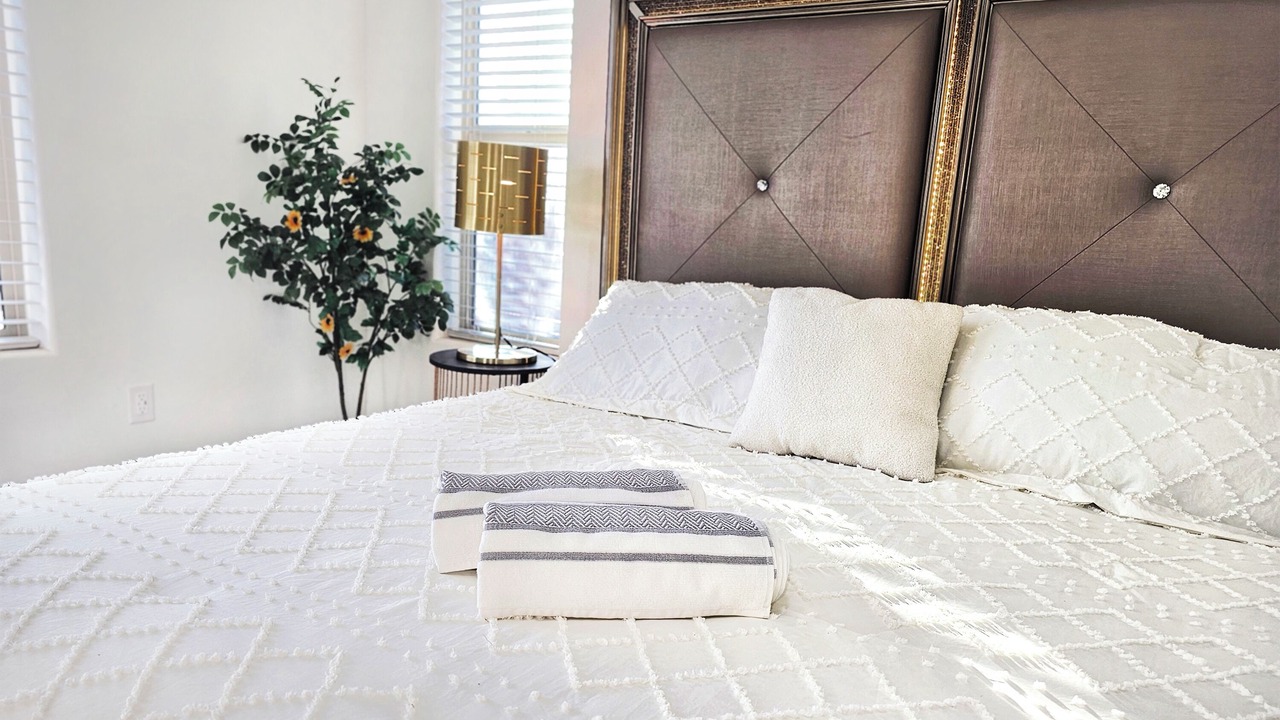Photo of Bedroom in South Mountain