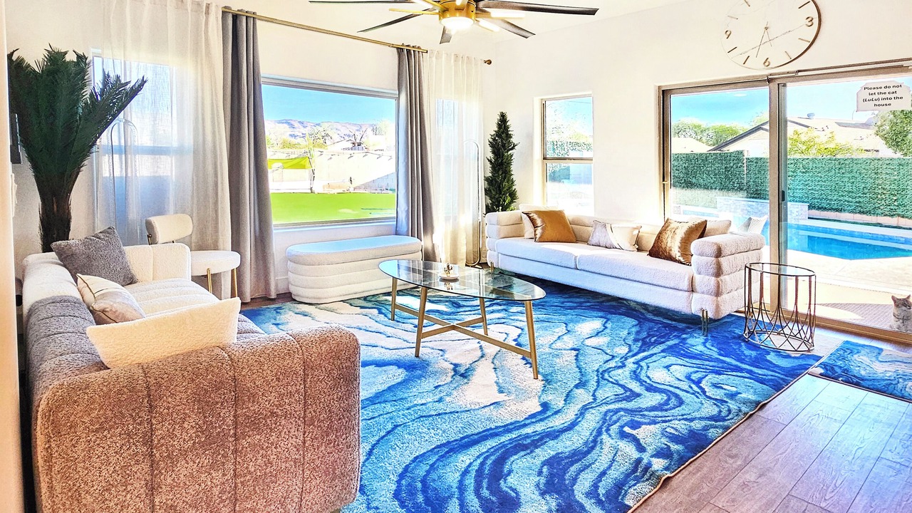 Photo of Livingroom in South Mountain