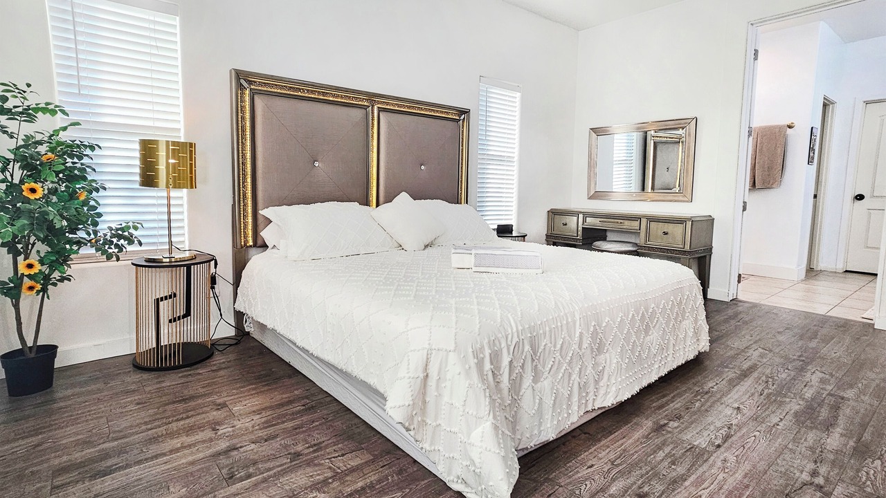 Photo of Bedroom in South Mountain
