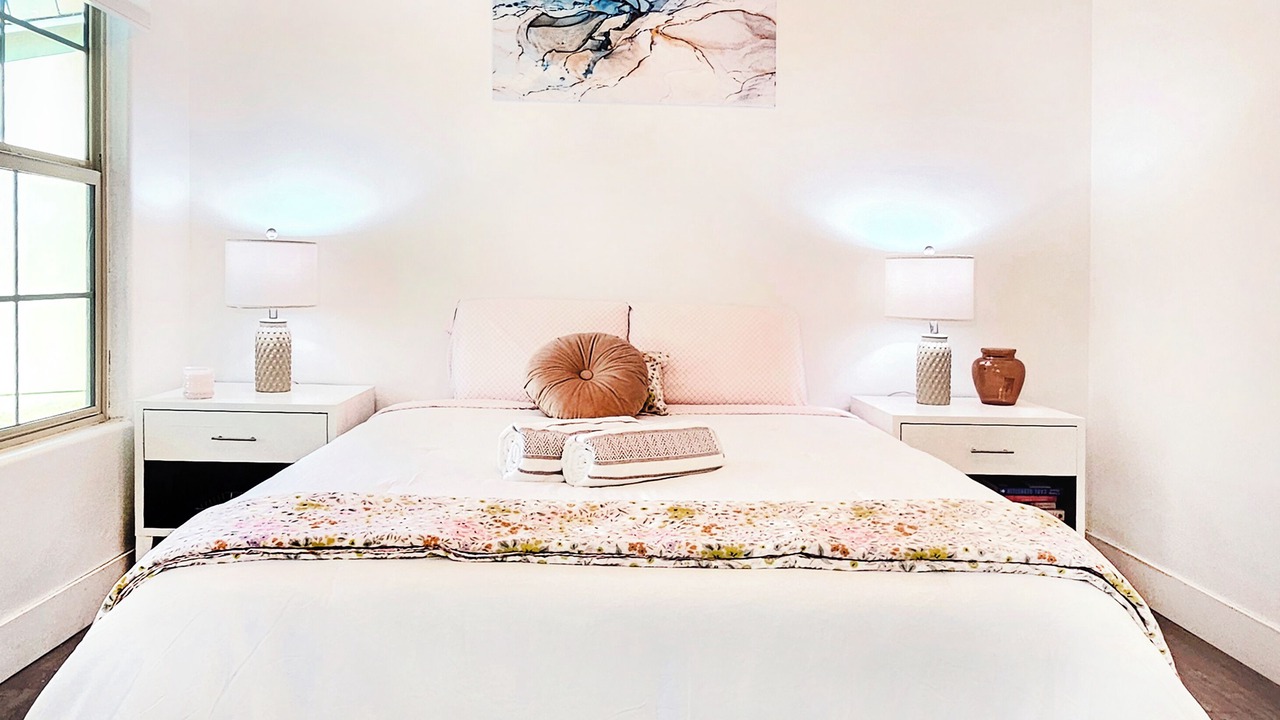 Photo of Bedroom in South Mountain