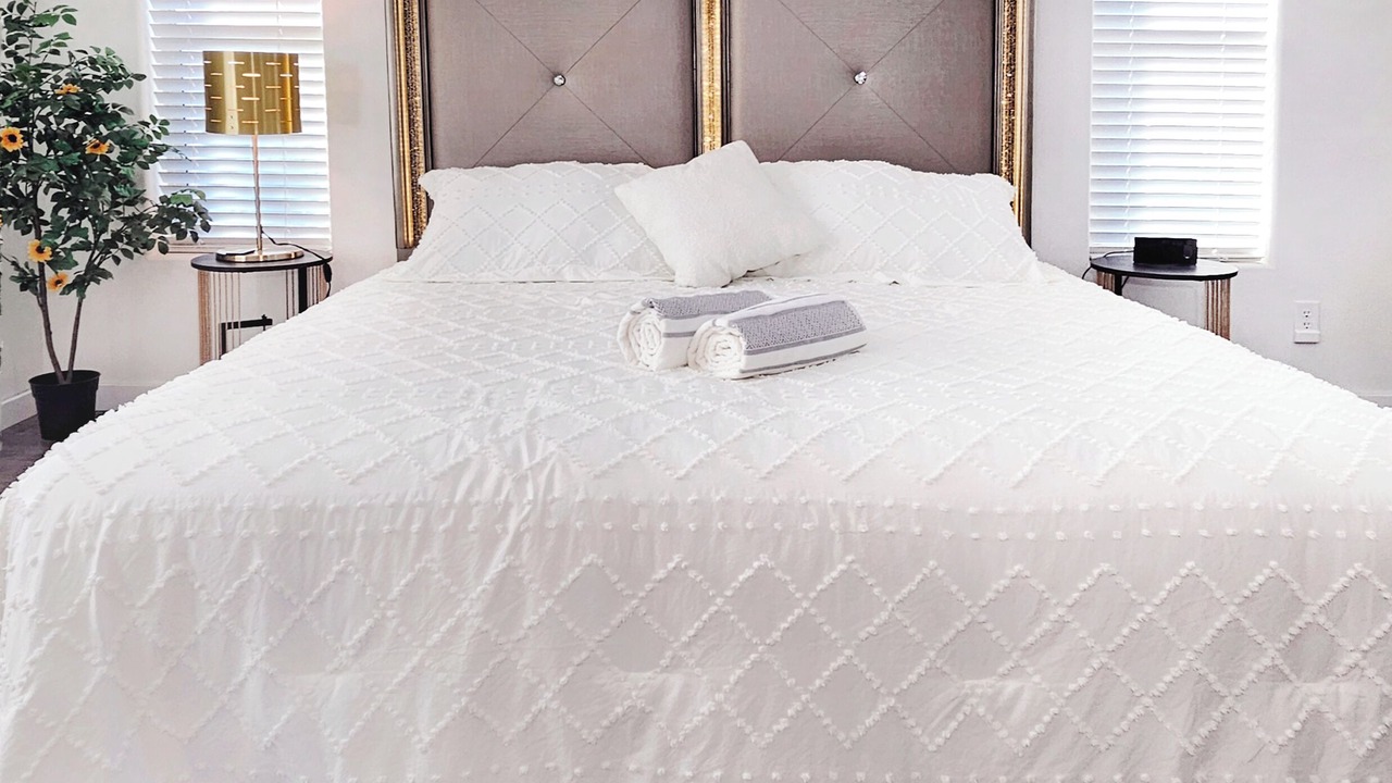Photo of Bedroom in South Mountain