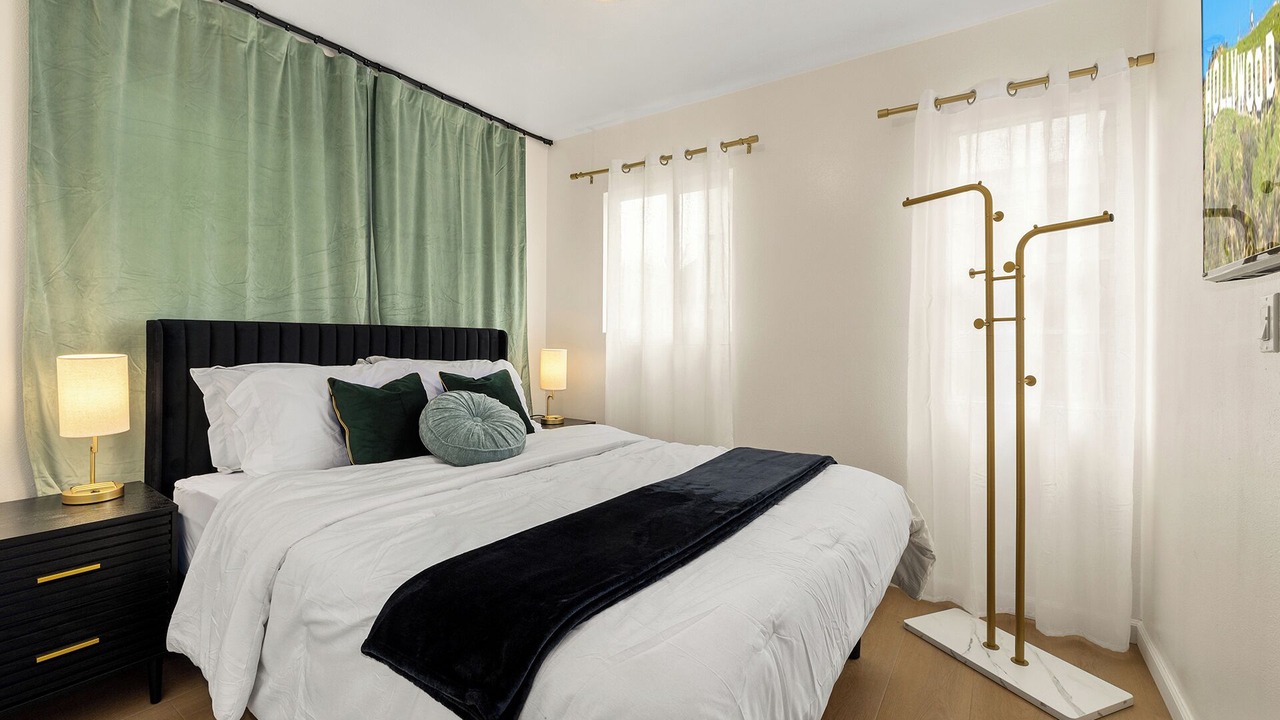Photo of Bedroom in Hollywood