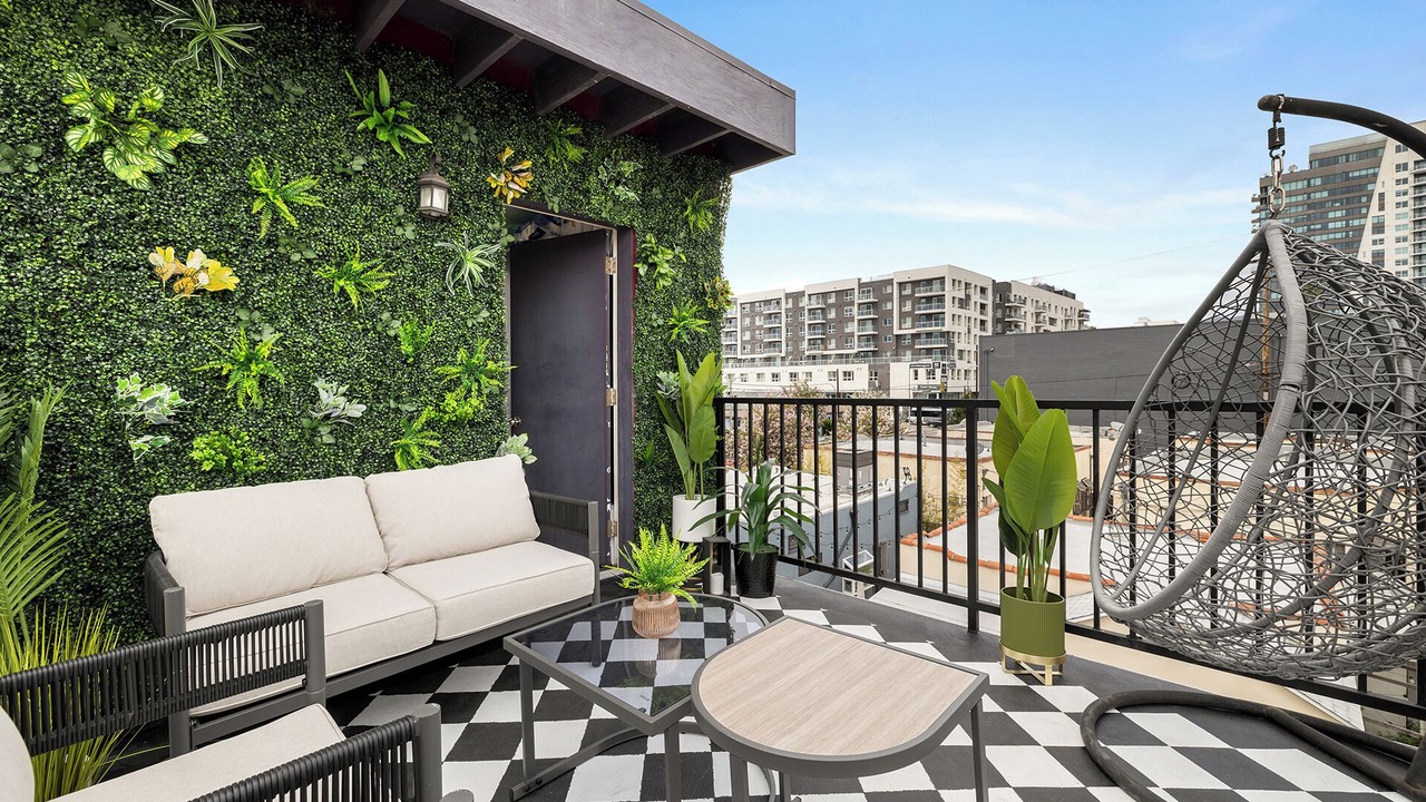 Photo of Patio Balcony in Hollywood